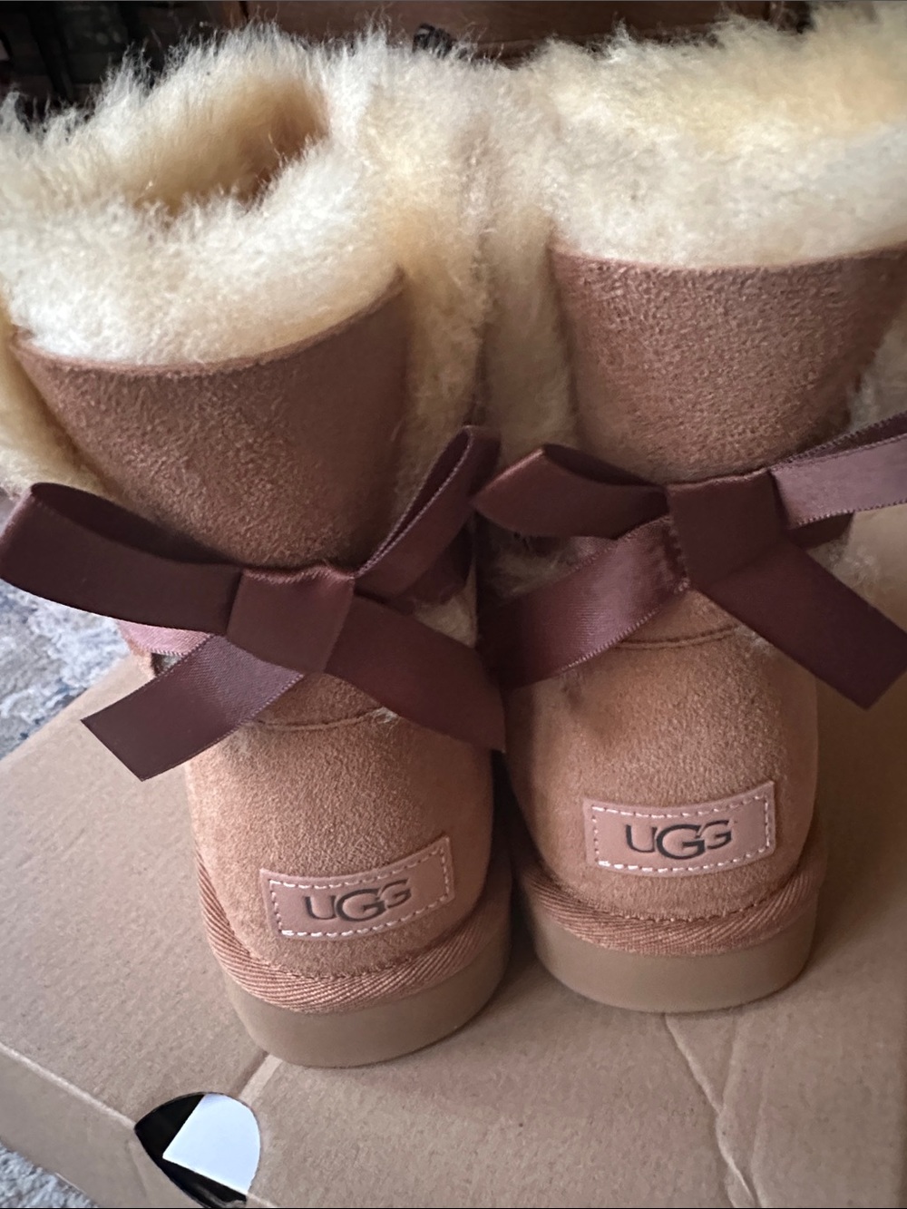 UGG Women's  Mini Bailey Bow Boots - Chestnut Tan with Shearling